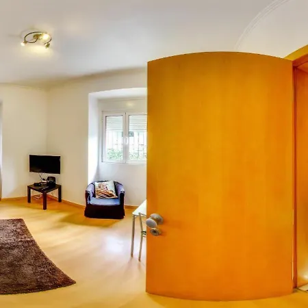 Apartamento Sol דירה *
